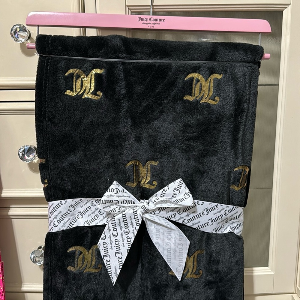 NWT Juicy Couture Blanket
